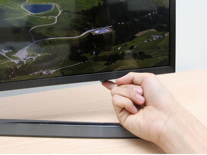 -65-samsung-65ku7975-ku7975-led-4k-uhd-curved-tv-smart روشن نشدن تلویزیون بخاطر دکمه پاور